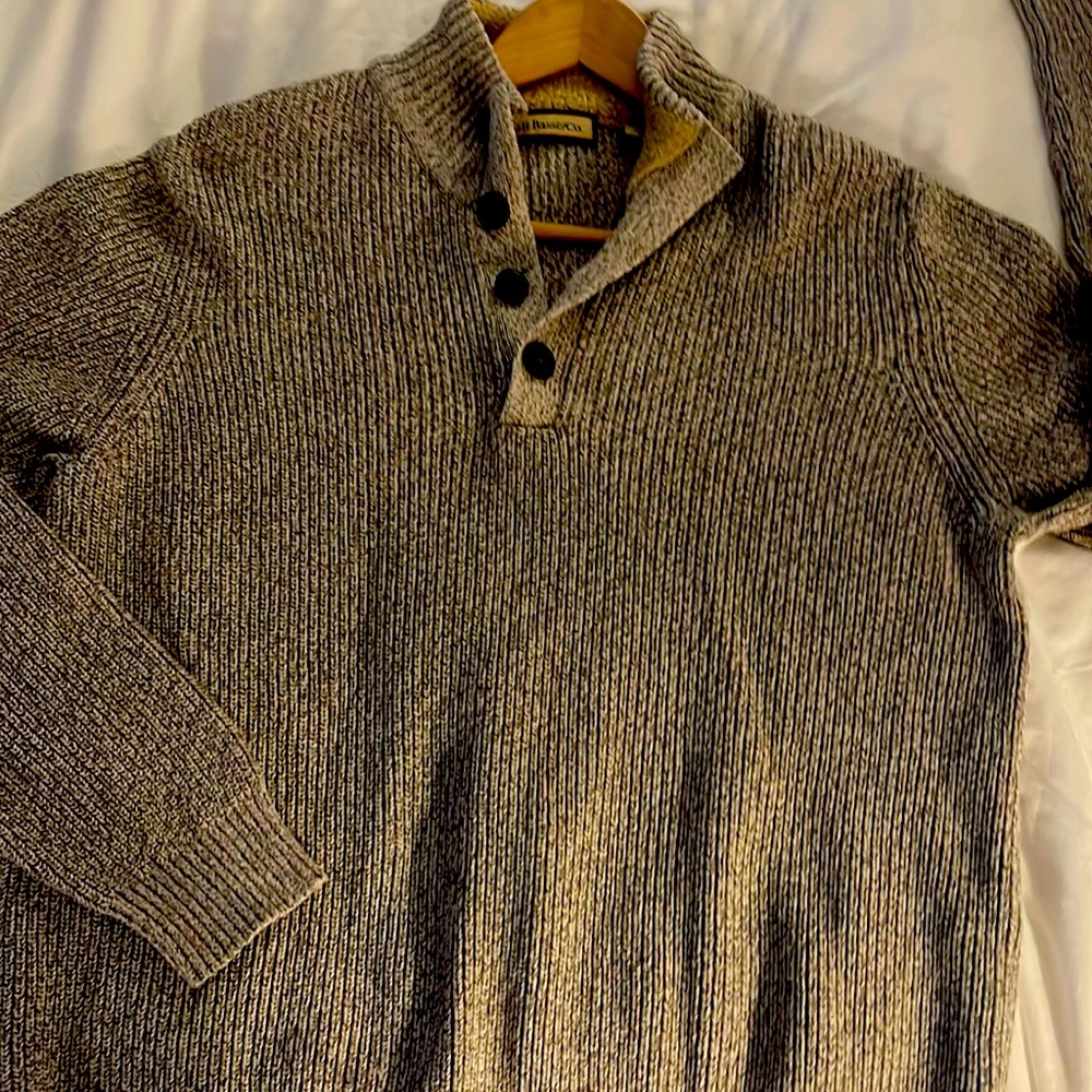 GH Bass mens sweater